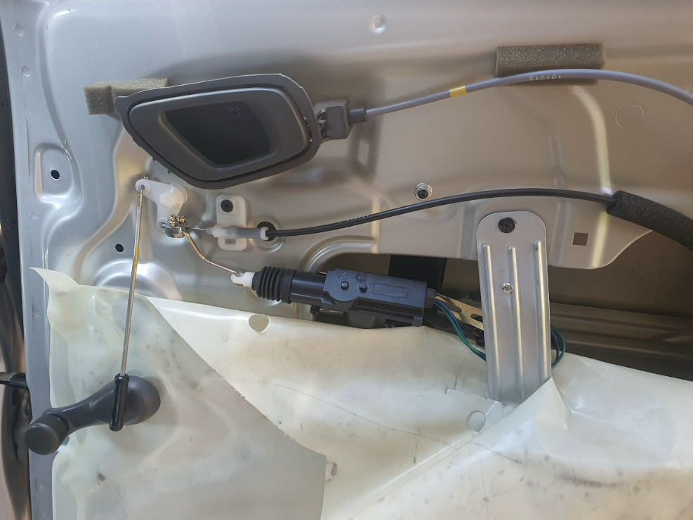 Vehicle Central Locking Mechanism Repair | The Handy Husband
